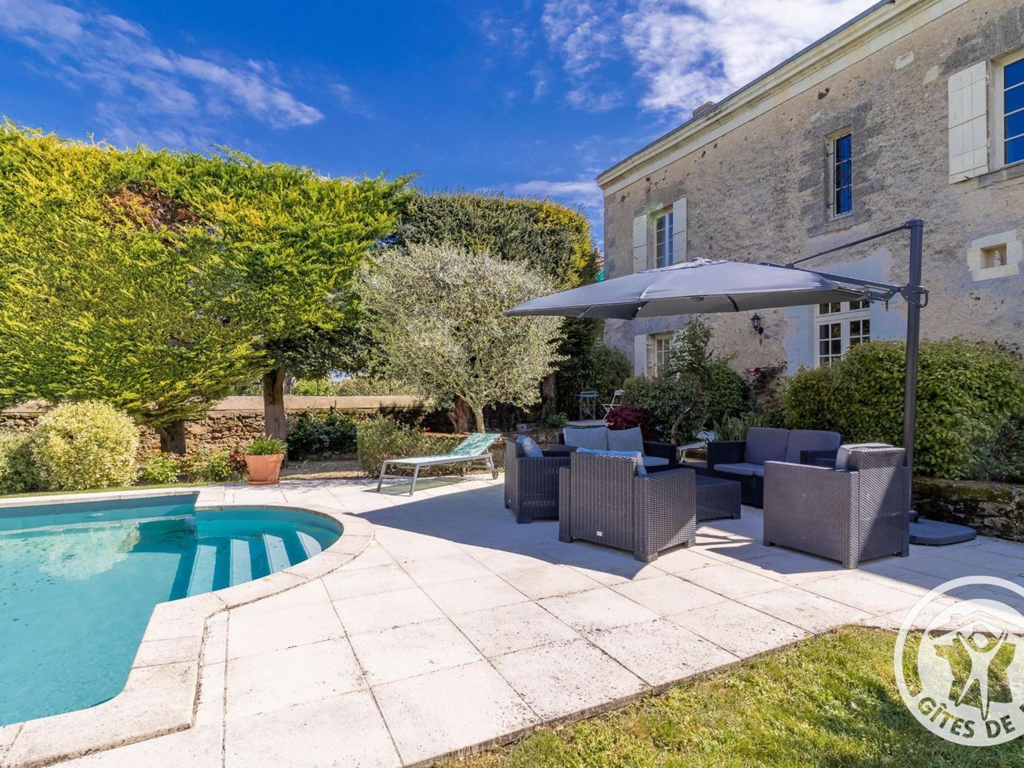 Sejour De Charme Avec Piscine A Saint-Georges-Sur-Layon, Proche De Saumur Et Des Chateaux De La Loire - Fr-1-622-81 Panzió Doue-en-Anjou Kültér fotó