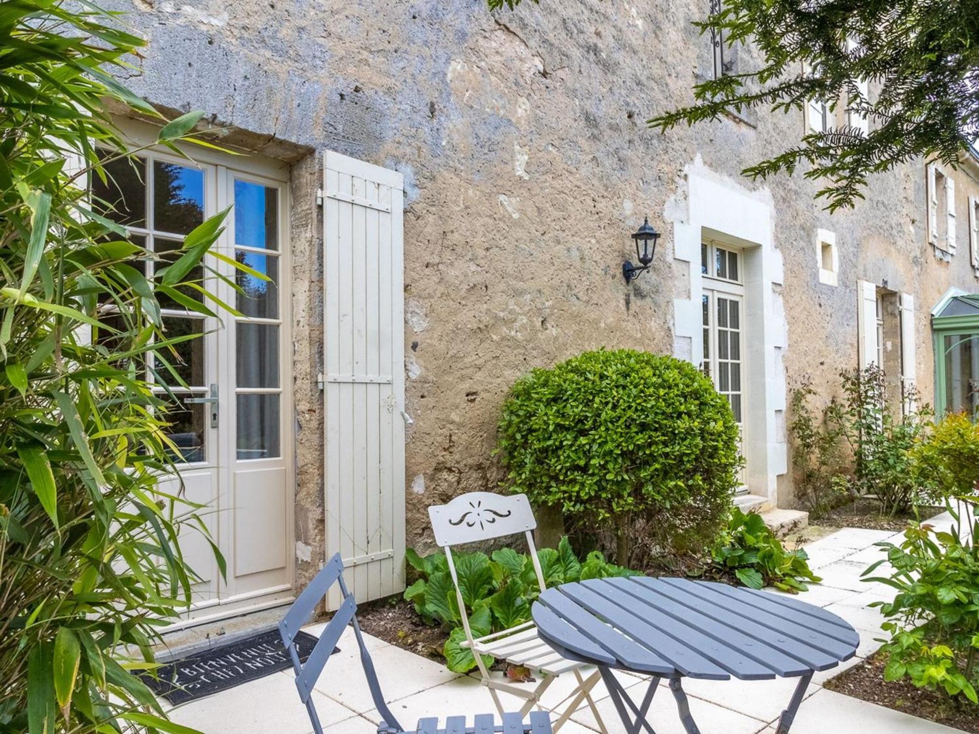 Sejour De Charme Avec Piscine A Saint-Georges-Sur-Layon, Proche De Saumur Et Des Chateaux De La Loire - Fr-1-622-81 Panzió Doue-en-Anjou Kültér fotó