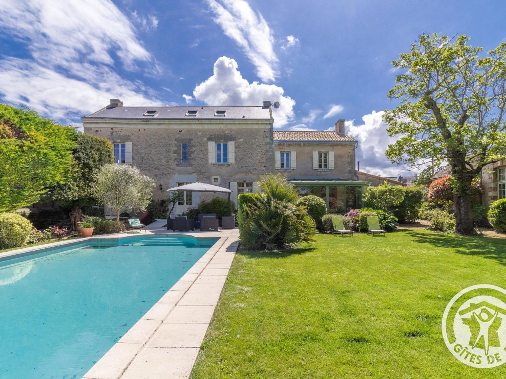 Sejour De Charme Avec Piscine A Saint-Georges-Sur-Layon, Proche De Saumur Et Des Chateaux De La Loire - Fr-1-622-81 Panzió Doue-en-Anjou Kültér fotó